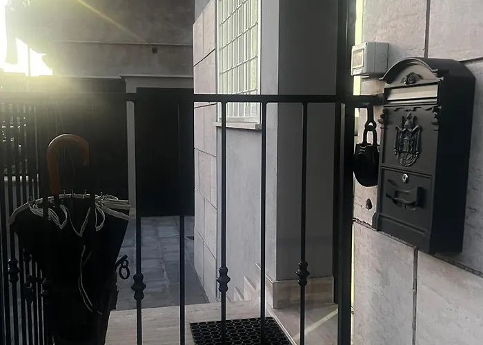 Apartment Elegant & Spacious 2br 2ba Unit With Private Patio *