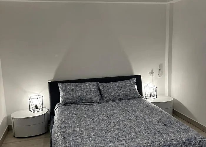 Apartment Elegant & Spacious 2br 2ba Unit With Private Patio