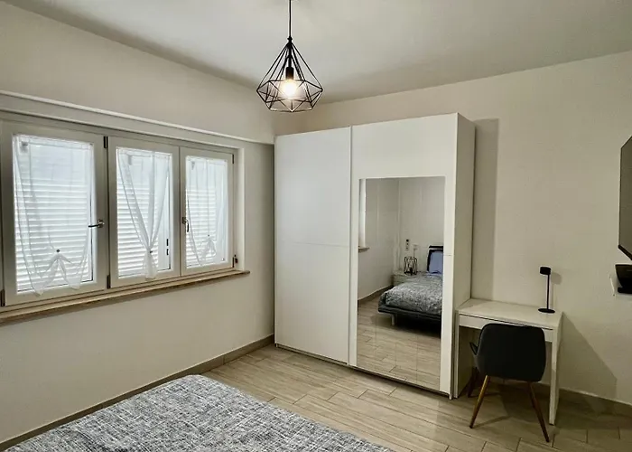 Elegant & Spacious 2br 2ba Unit With Private Patio